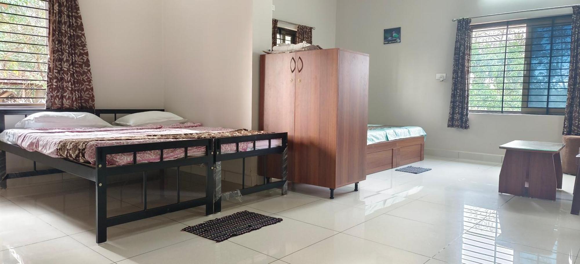 Sugamya Farm Guesthouse Sāgar Quarto foto